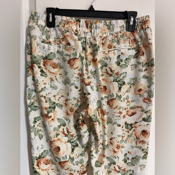 Guess Floral Lightweight Pockets Spring Summer Joggers Size Medium - Picture 6 of 8
